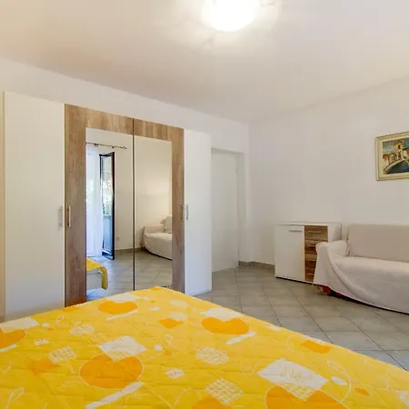 アパート Apartment 